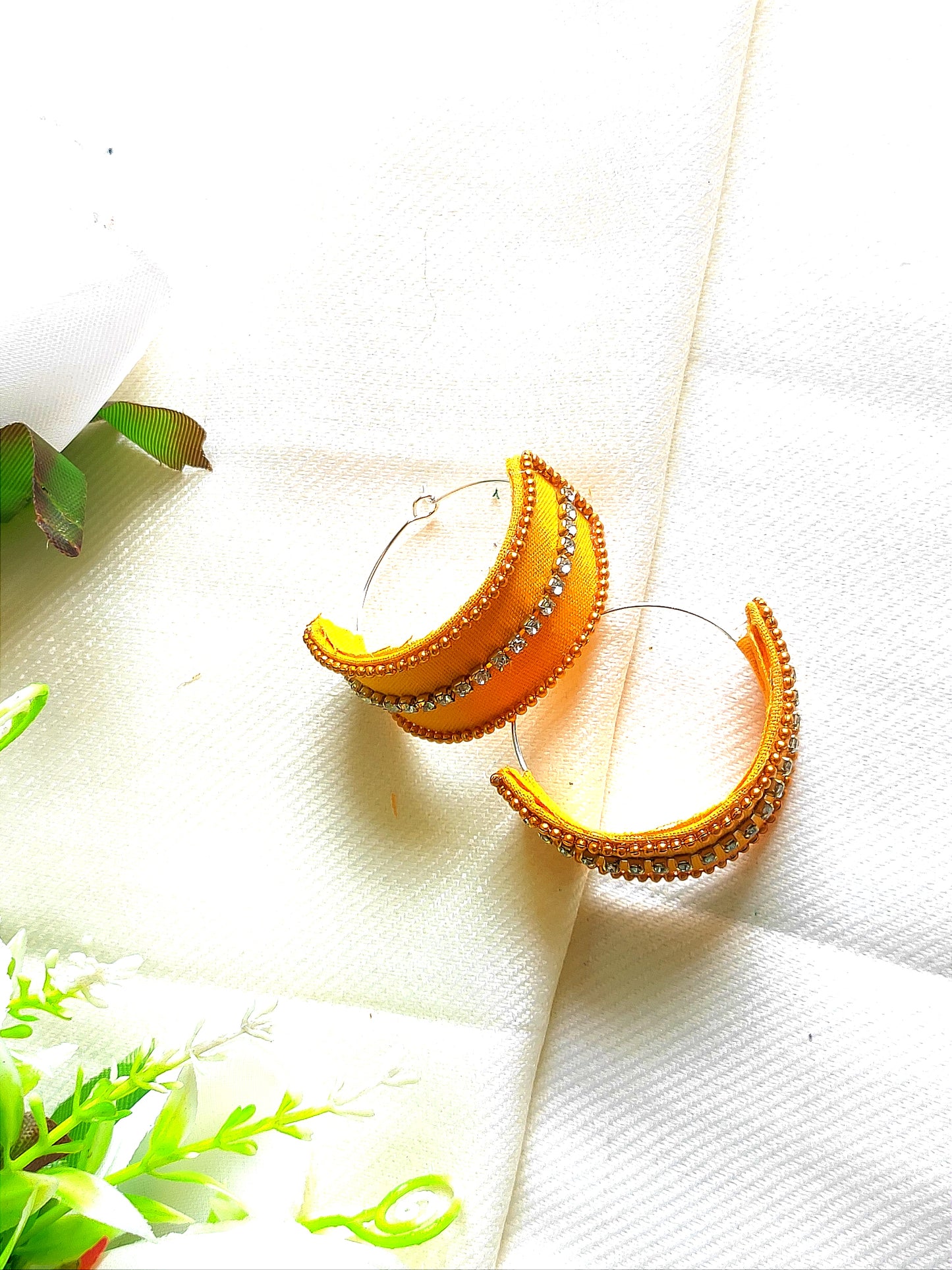 Vani hoop earring
