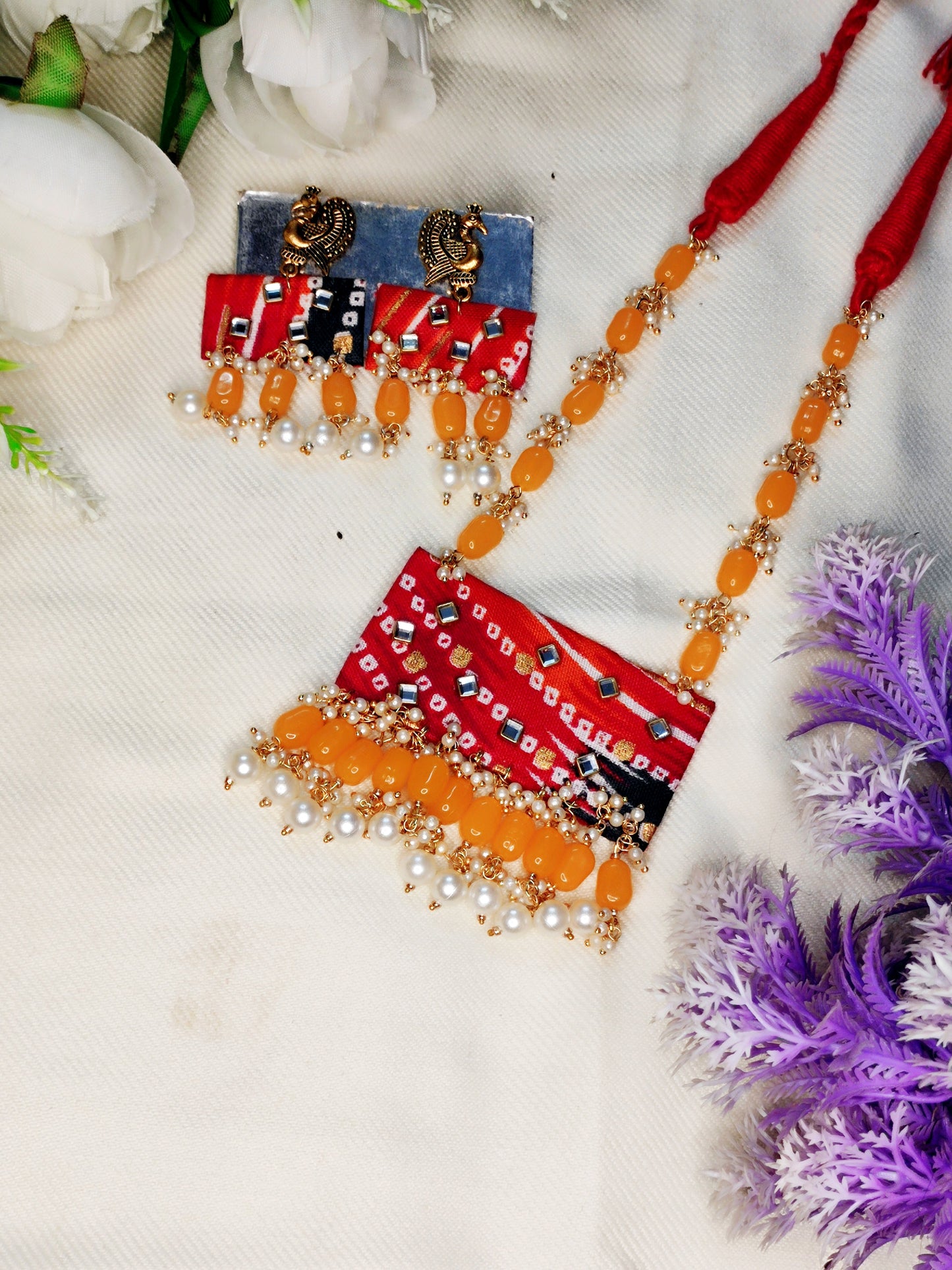 Fabric necklace Handmade jewelry / cloth jewelry/ handcrafted jewelry