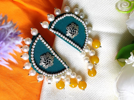 CHARVI EARRING