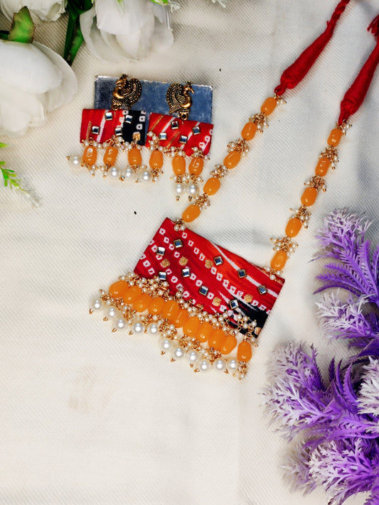 Fabric necklace Handmade jewelry / cloth jewelry/ handcrafted jewelry